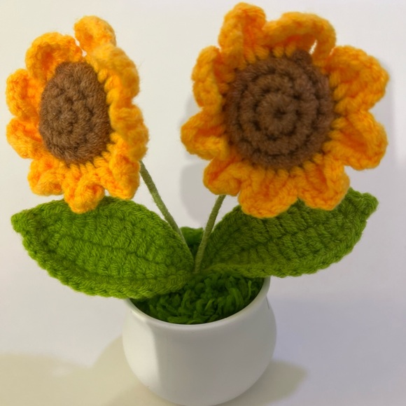Two mini crocheted sunflowers in plastic pot. - Picture 6 of 10